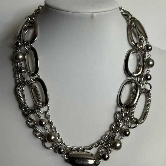 Premier Designs Silver Layered Necklace - Picture 11 of 11
